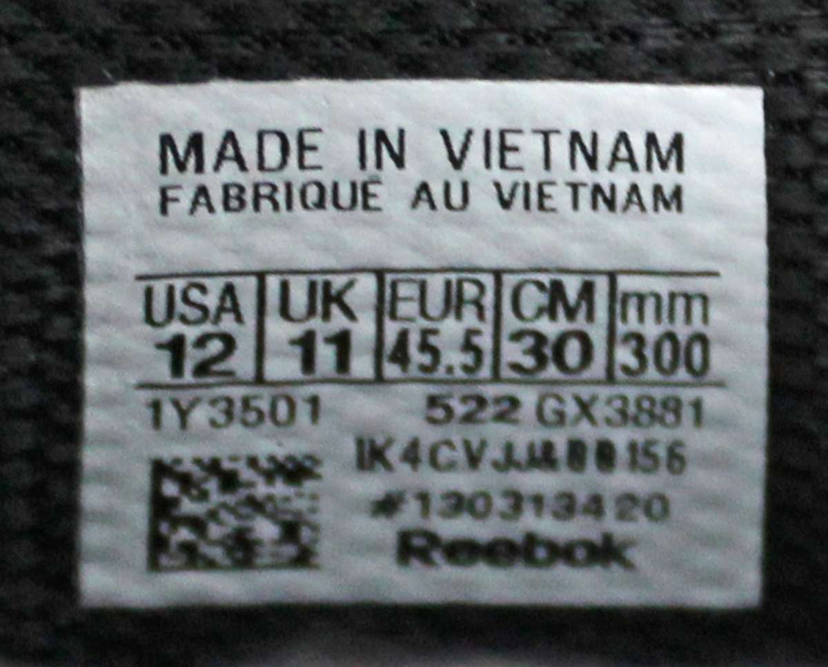 
Shaquille O'Neal Signed Left Reebok Shaq Attaq Retro 2022 Magic Shoe BAS Witness