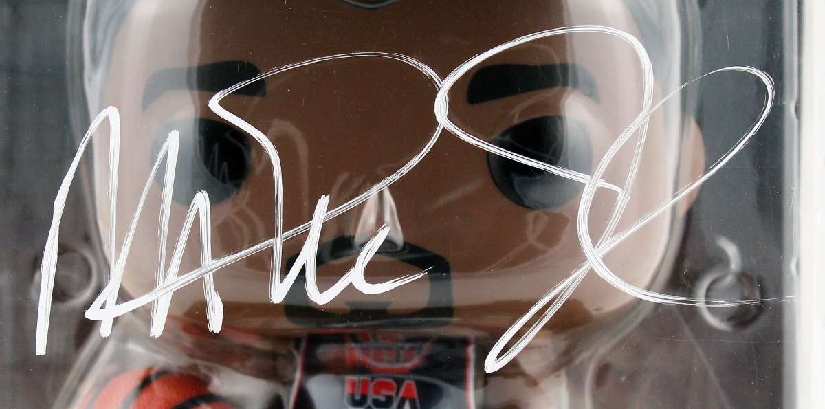 
Magic Johnson Signed 10