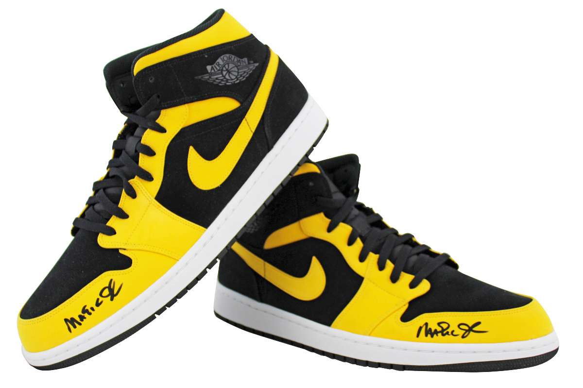 
Lakers Magic Johnson Signed 2018 Nike Air Jordan 1 Size 15 Shoes BAS Witnessed