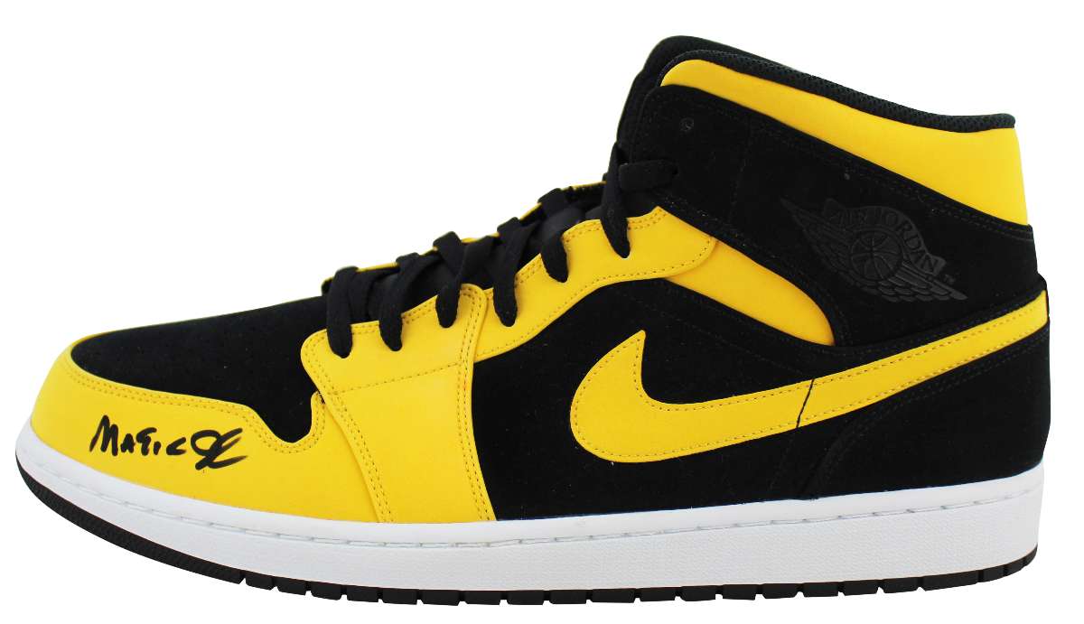 
Lakers Magic Johnson Signed 2018 Nike Air Jordan 1 Size 15 Shoes BAS Witnessed
