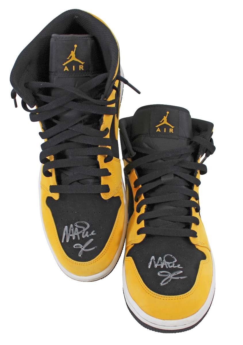 
Lakers Magic Johnson Signed 2018 Nike Air Jordan 1 Mid Size 10 Shoes w/ Box BAS
