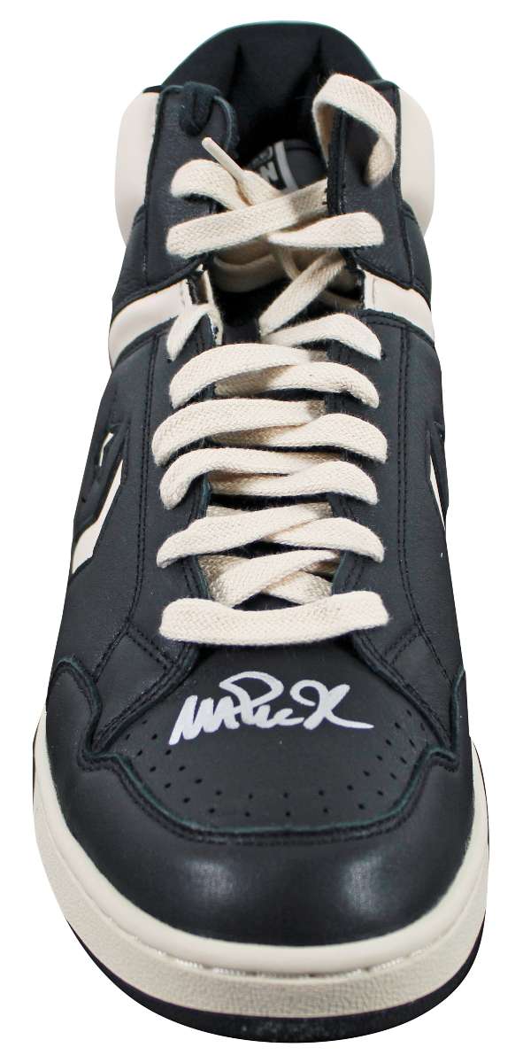 
Lakers Magic Johnson Signed Right Black & White Converse Weapon Shoe BAS Wit 1