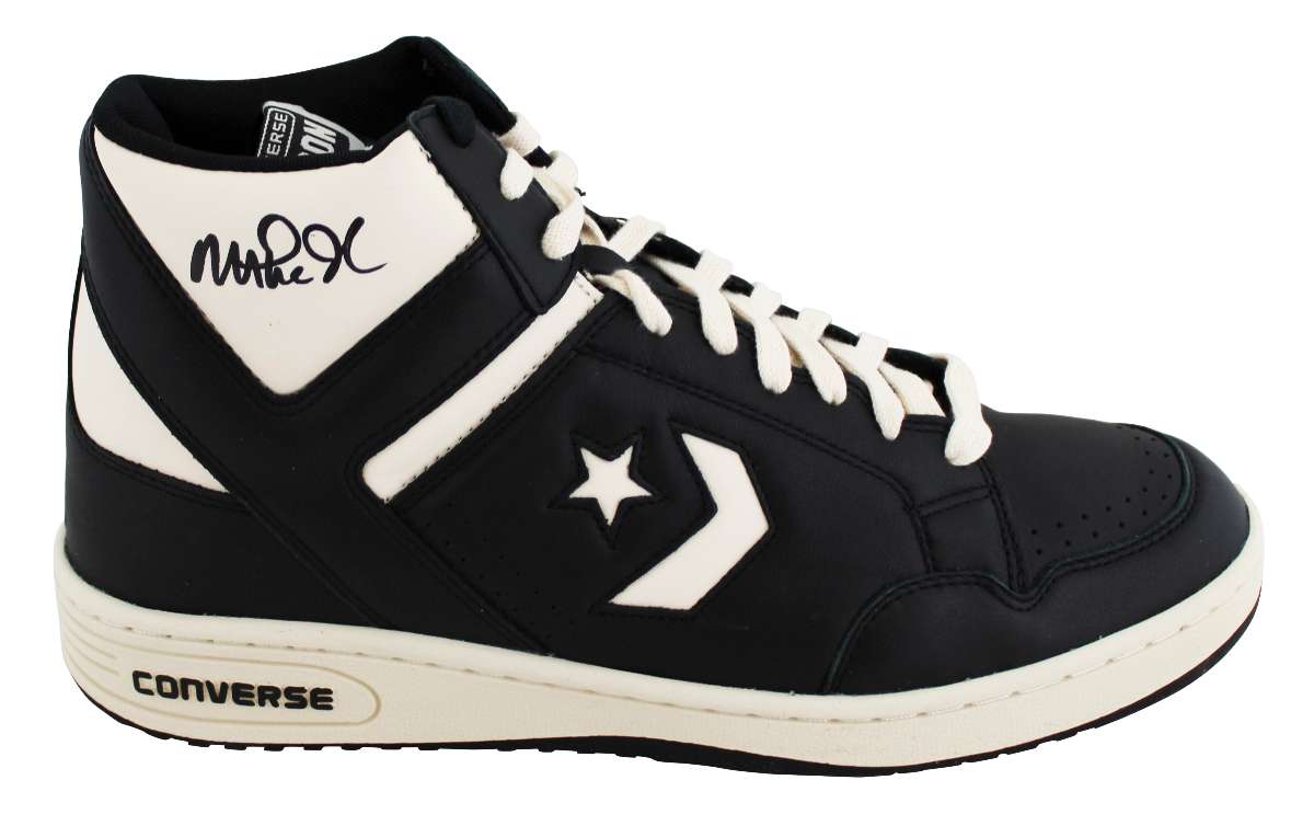 
Lakers Magic Johnson Signed Right Black & White Converse Weapon Shoe BAS Wit 3